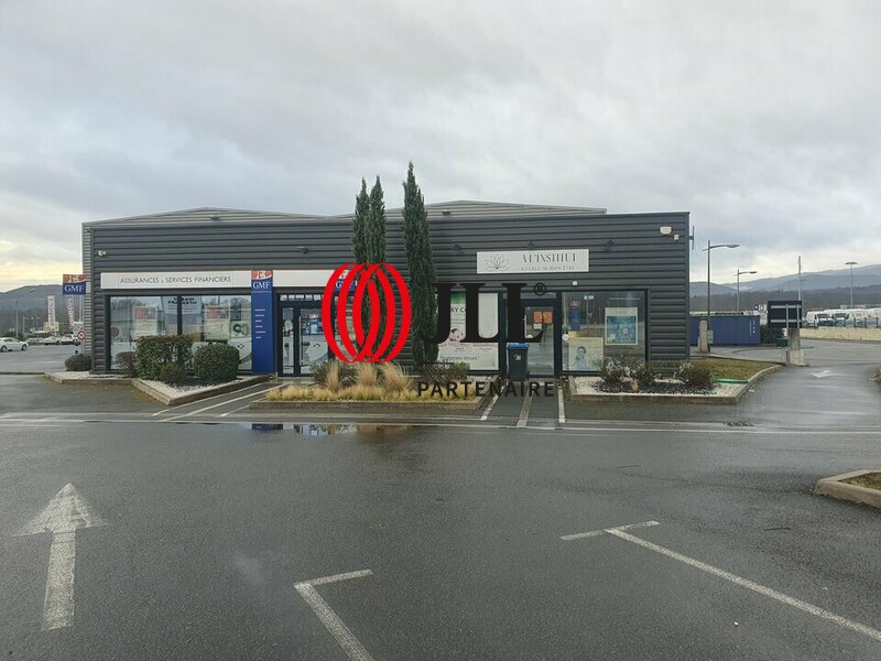 LOCAL COMMERCIAL à Louer